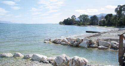 George House Apartments & Villa