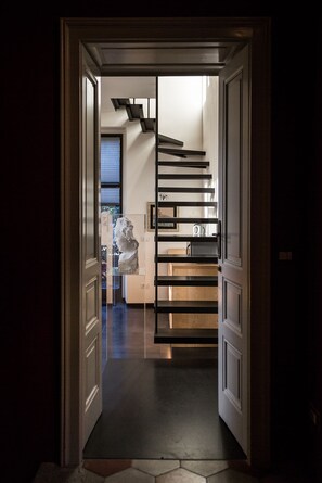 Apartment, 1 Bedroom, Mezzanine (Mario) | Living area