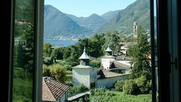 Appartamento panoramico, 1 camera da letto, vista lago, piano elevato (Torretta) | Vue de la chambre