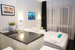 Egyptian cotton sheets, premium bedding, in-room safe