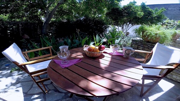 Estúdio conforto, 1 quarto, no jardim | Terraço/pátio