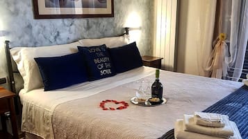 Luxury-Zimmer | Hochwertige Bettwaren, Zimmersafe, individuell eingerichtet