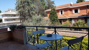 Terrace/patio - Aurelia Garden Gold Bed & Breakfast (Rome)