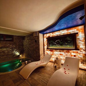 Hot tub, Turkish bath/hammam, body treatments, mud baths - Aurelia Garden Gold Bed & Breakfast (Rome)