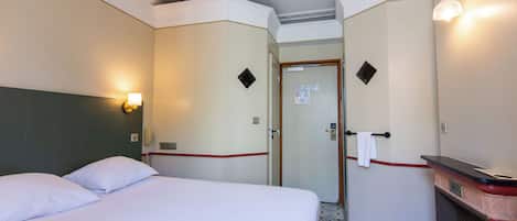 Double Room, Private Bathroom | Select Comfort beds, desk, free WiFi, bed sheets