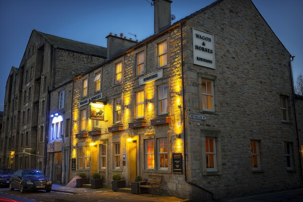 Front of property – evening/night