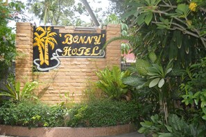 Exterior - Bonny Hotel (Koh Samui)