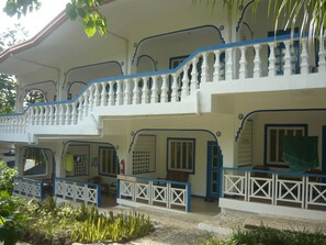 Exterior - Mangrove Oriental Bed & Breakfast Resort (Daanbantayan)