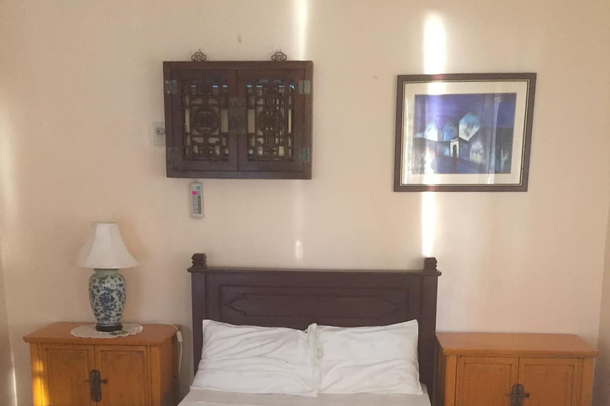 In-room safe, desk