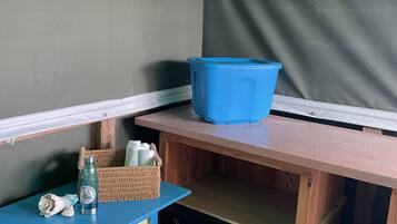 Deluxe Tree House With Shared Bathroom