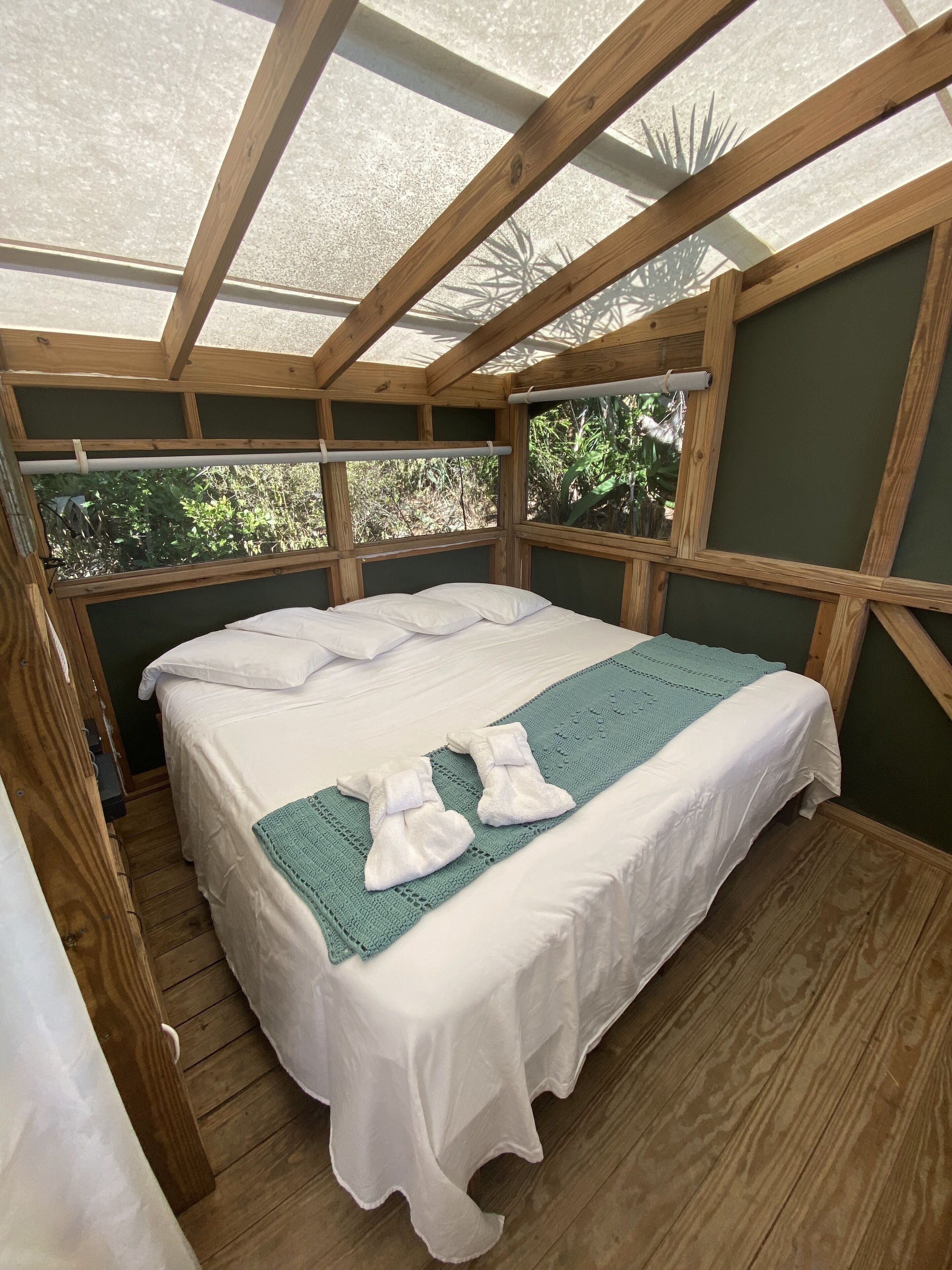 Egyptian cotton sheets, premium bedding, in-room safe