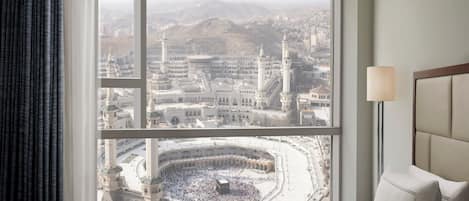 Allergikerbettwaren, Zimmersafe, Schreibtisch, Verdunkelungsvorhänge