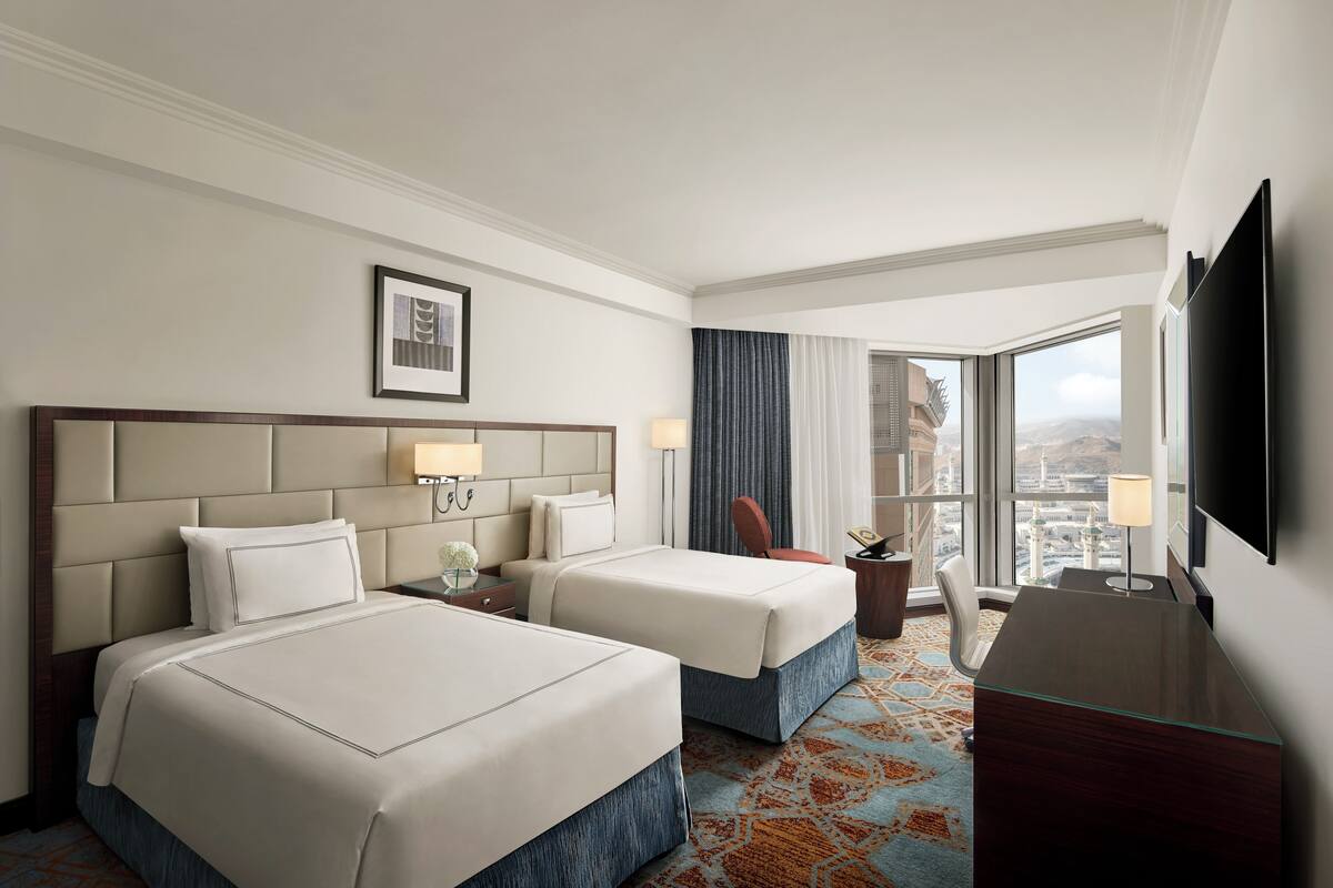 Classic Room, 2 Twin Beds (Haram Partial View) | Hypo-allergenic bedding available, in-room safe, desk, laptop workspace