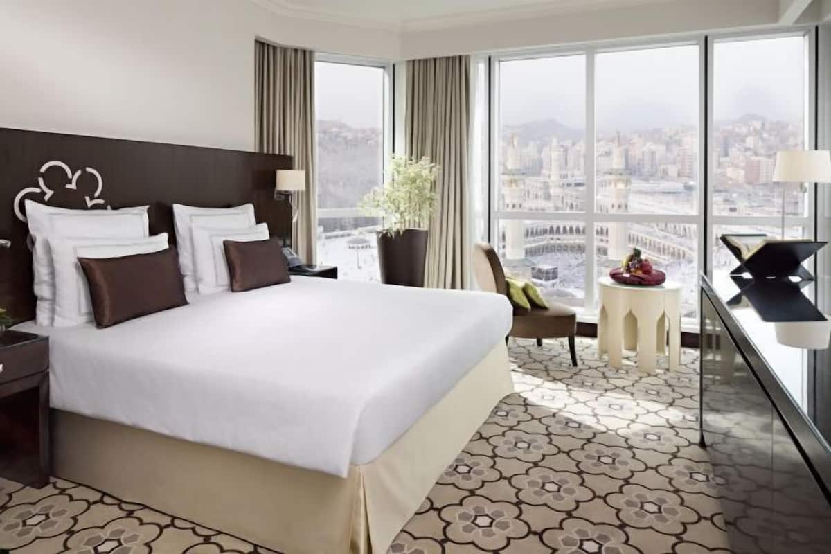 1 bedroom, hypo-allergenic bedding, in-room safe, desk