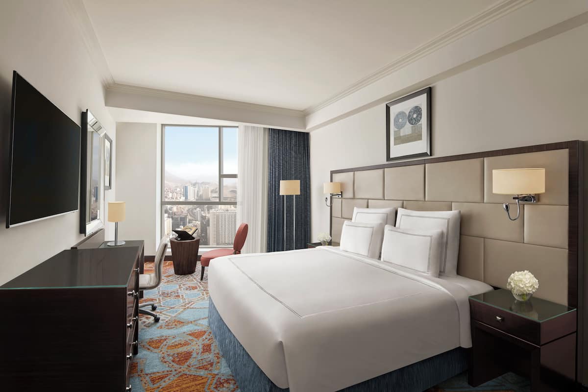 Classic Room, 1 Katil Raja (King) (City) | Peralatan tempat tidur hipoalergenik, peti besi dalam bilik, meja