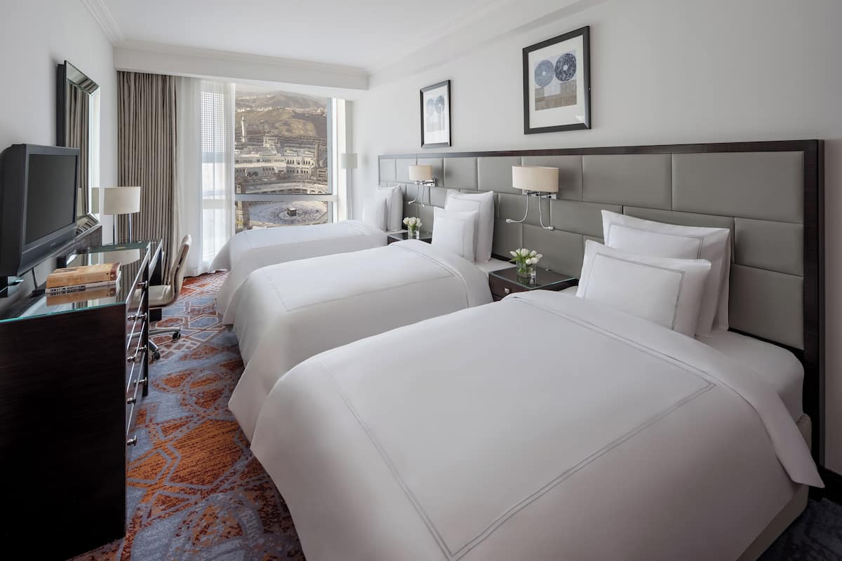 1 bedroom, hypo-allergenic bedding, in-room safe, desk