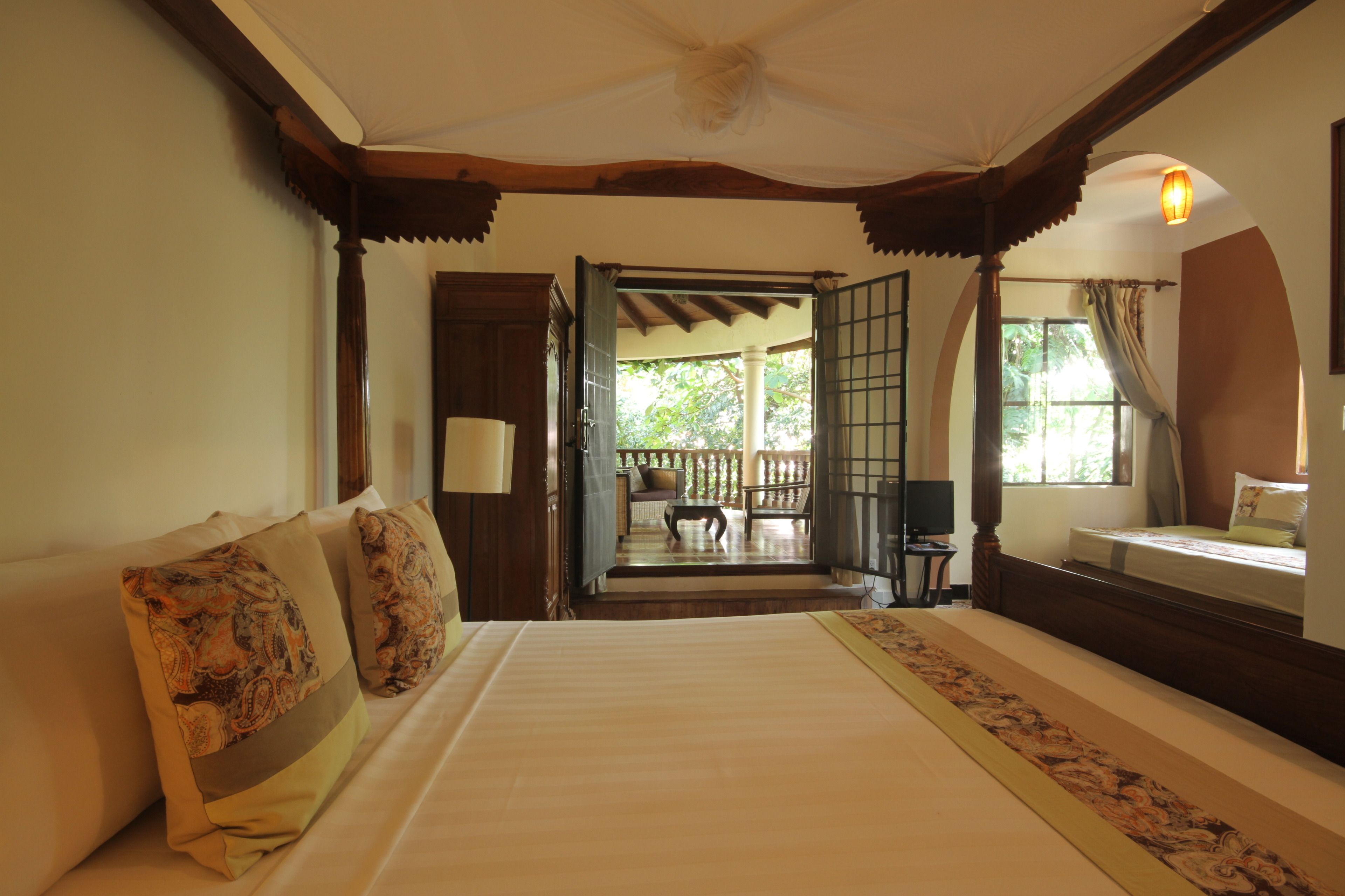 Triple Room (Colonie)