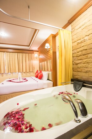 Deluxe Jacuzzi | Extra diep bad