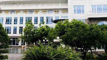 Fassade der Unterkunft – Abend/Nacht