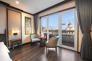 Minibar, in-room safe, desk, laptop workspace