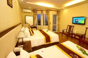Senior Room | Minibar, in-room safe, desk, blackout drapes - Luxury Nha Trang Hotel (Nha Trang)