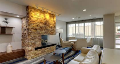 Fairfield Inn & Suites Hutchinson