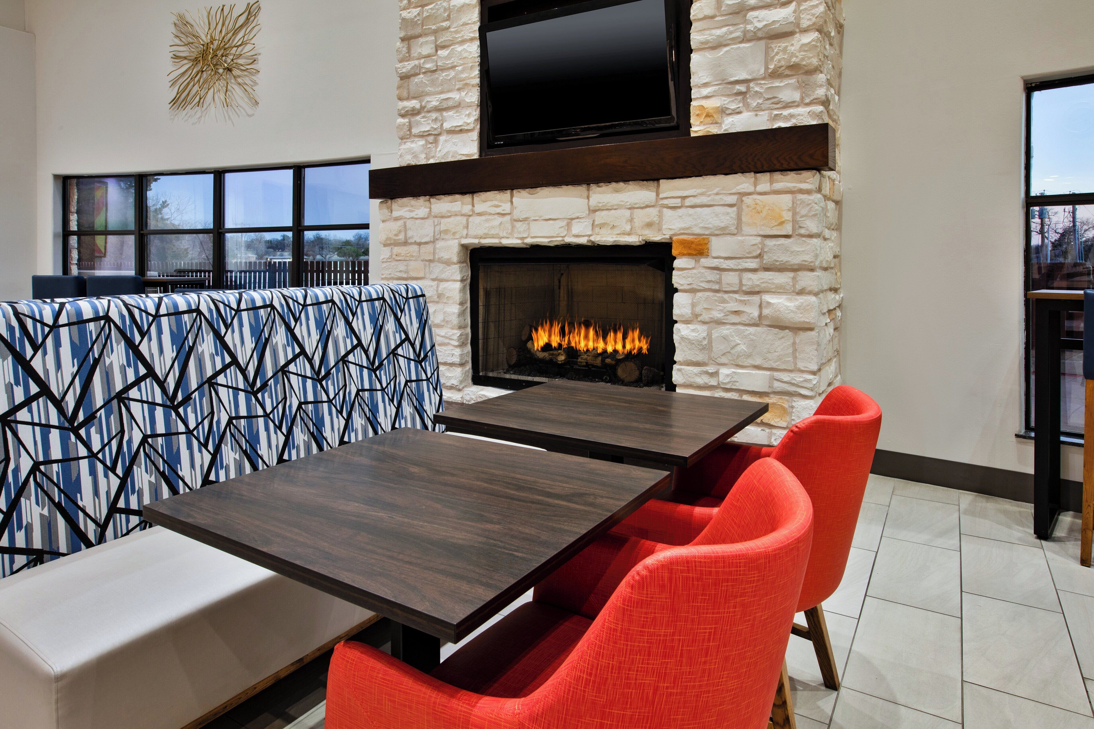 free daily self-service breakfast