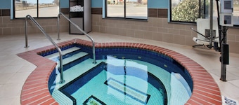 Holiday Inn Express & Suites Duncan by IHG