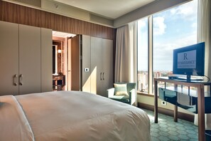 Minibar, in-room safe, desk, soundproofing