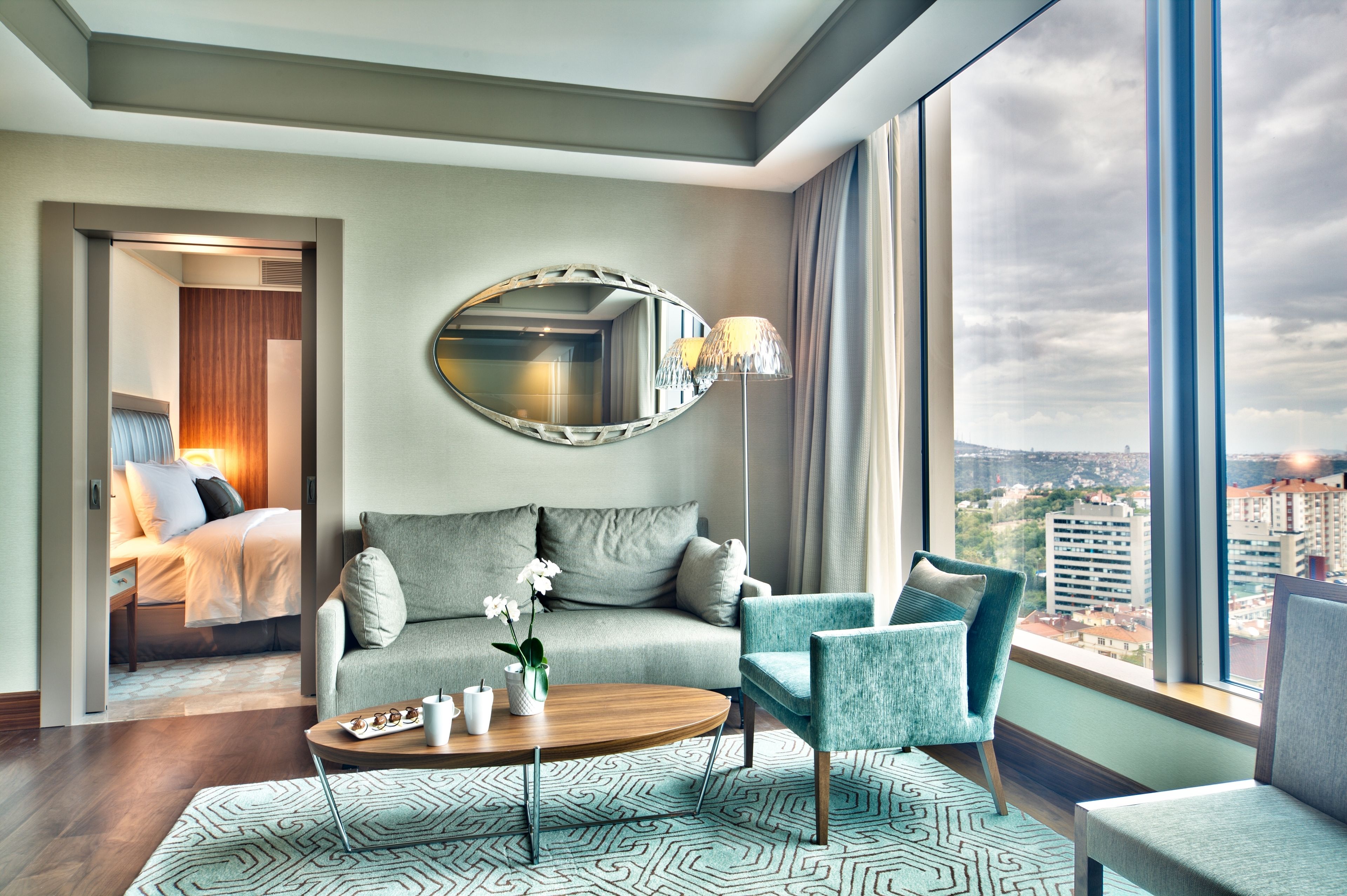 Junior Suite, 1 King Bed, City View | Minibar, in-room safe, desk, soundproofing