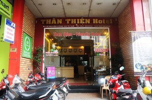 Pintu masuk hartanah