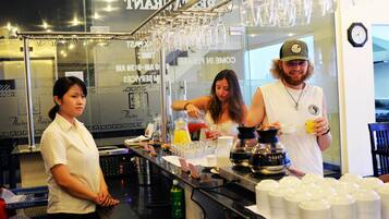 Breakfast, lunch and dinner served