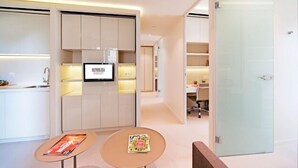 Triple Room | Living area - Republika Buyukcekmece Aparts (Istanbul)