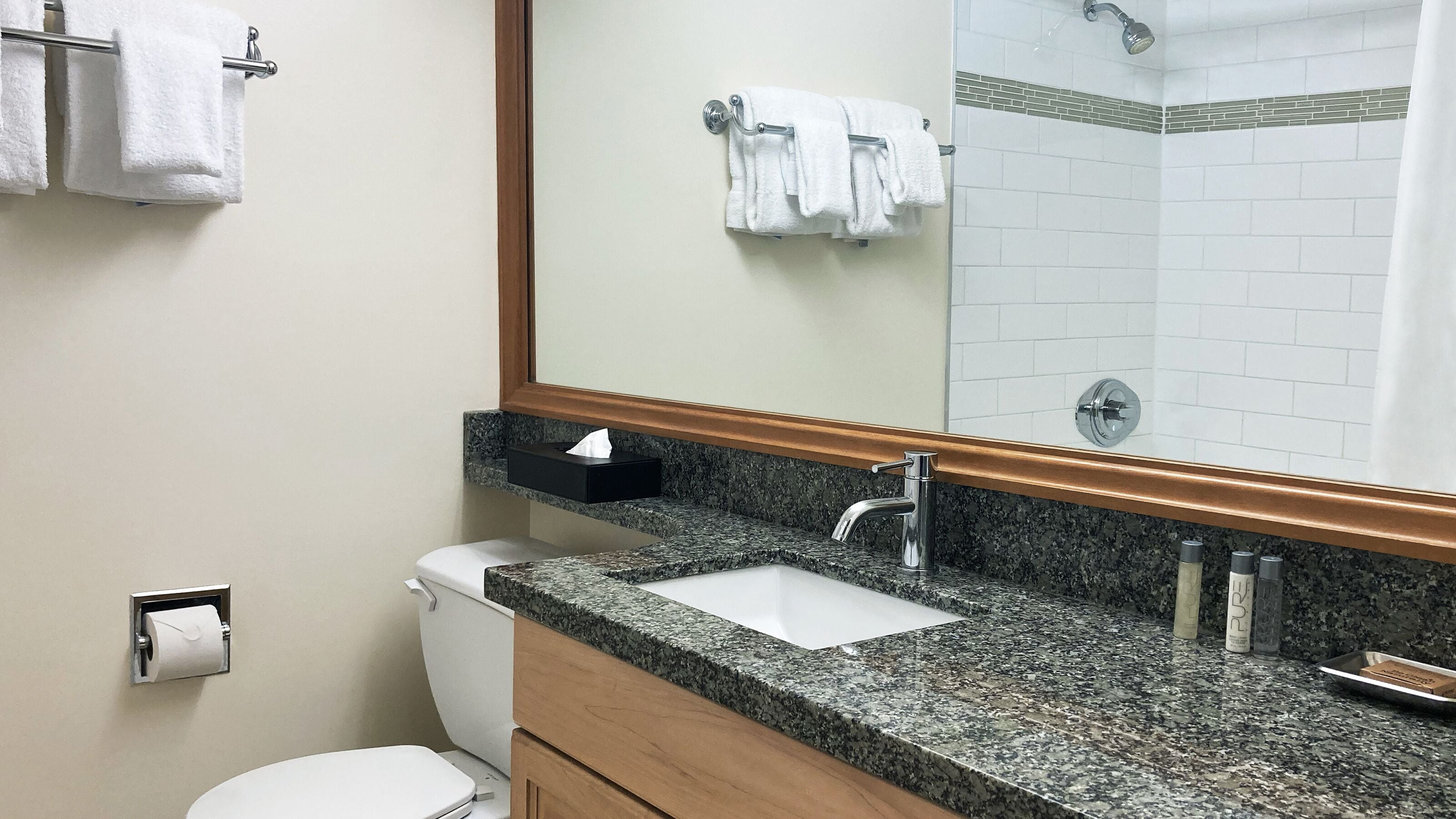 Foto - Mountain Side Hotel Whistler by Executive