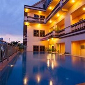 Outdoor pool, pool umbrellas, pool loungers