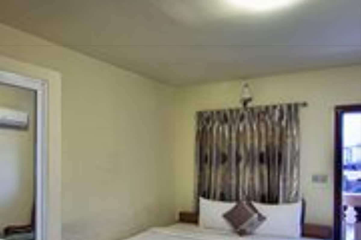 Premium bedding, minibar, in-room safe, individually decorated