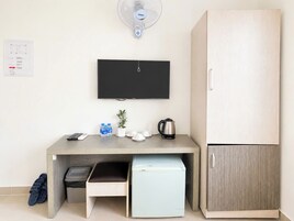 In-room safe, individually decorated, individually furnished, desk