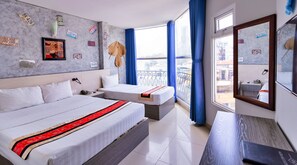 ห้องแฟมิลี่, วิวเมือง | ตู้นิรภัยในห้องพัก, ห้องพักตกแต่งอย่างมีเอกลักษณ์, ตกแต่งพิเศษโดยเฉพาะ