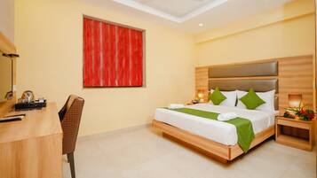 Deluxe-Zimmer, Gartenblick | Individuell eingerichtet, Schreibtisch, VerdunkelungsvorhÀnge