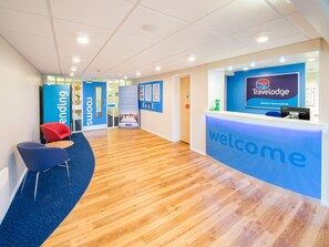 Lobby - Travelodge Ipswich (Ipswich)