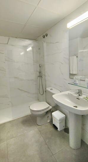 浴缸、按摩浴缸、風筒、坐浴桶