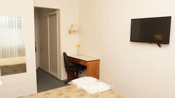 Standard Double Room | In-room safe, desk, free cribs/infant beds, free WiFi