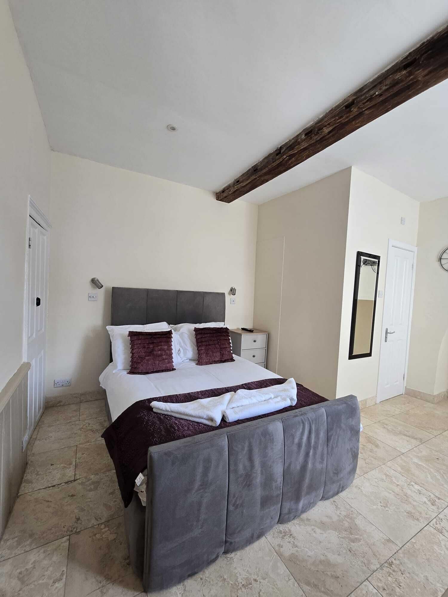 Deluxe Studio Suite