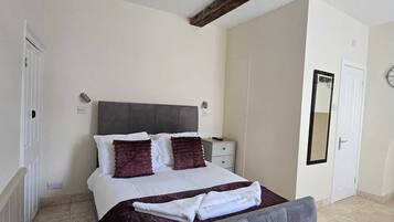 Deluxe Studio Suite