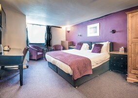 Superior Double Room | Blackout drapes, iron/ironing board, free WiFi, bed sheets