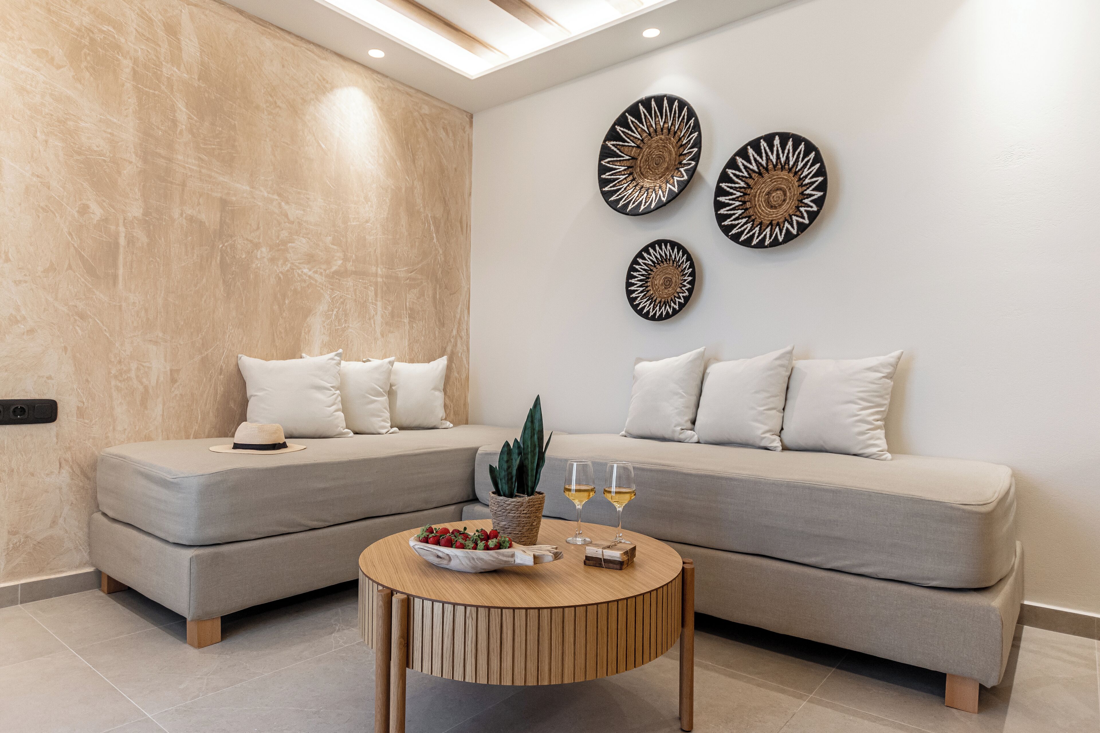 Superior Apartment, Sea View | Minibar, individually decorated, soundproofing, iron/ironing board