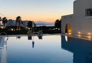 Exterior - Perla Hotel (Naxos)