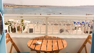 Superior Studio, Sea View | Balcony