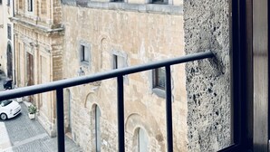 Uklassifisert bilde, 3 av 73, knapp
