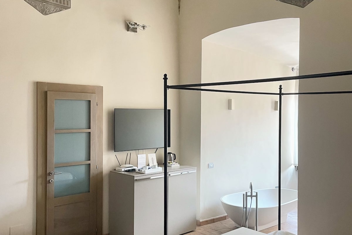 superior suite, annex building | 1 bedroom, down duvets, select comfort beds, minibar